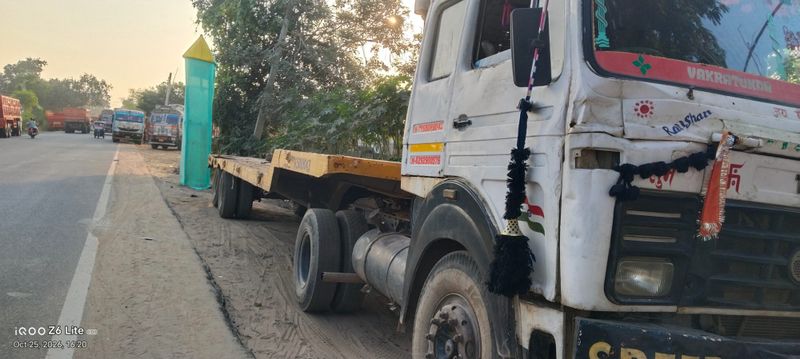 Trolley truck 18 chakka on rent